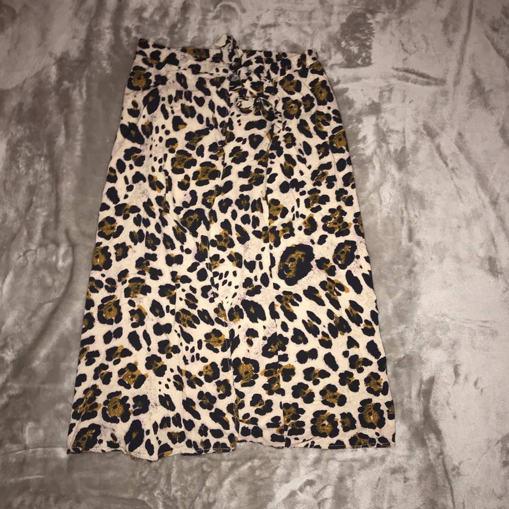 Leopard print skirt